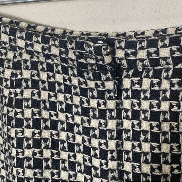 Vintage Talbots 100% Italian Wool Lined Houndstooth Pencil Skirt Women's Size 12 - Picture 4 of 13